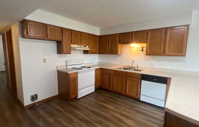 3429/3431 E. Sunset St.