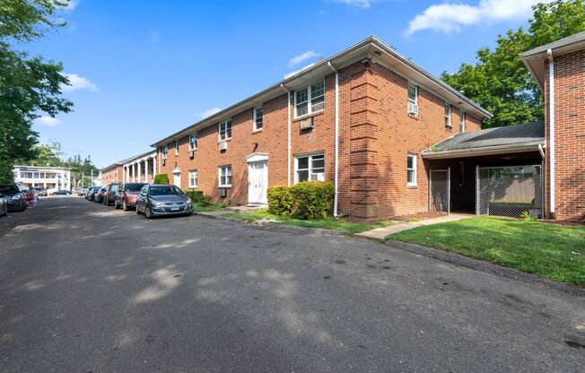 Doral Apartments
