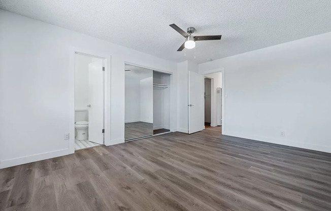 2 beds, 1.5 baths, 962 sqft, $2,245, Unit 208