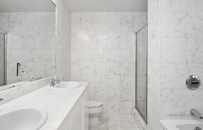 Studio, 1 bath, 542 sqft, $4,200, Unit 25G