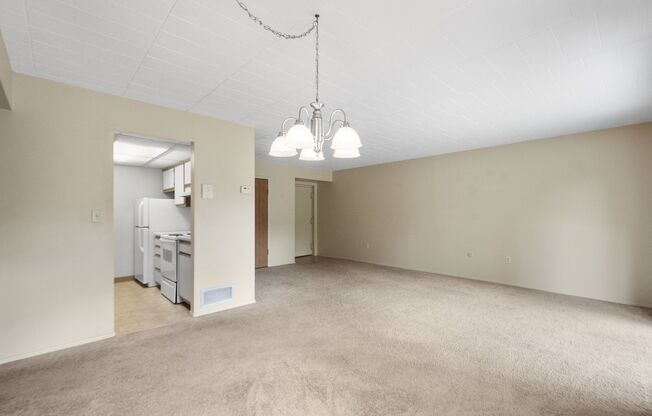 2 beds, 1 bath, 950 sqft, $1,199, Unit 104 B