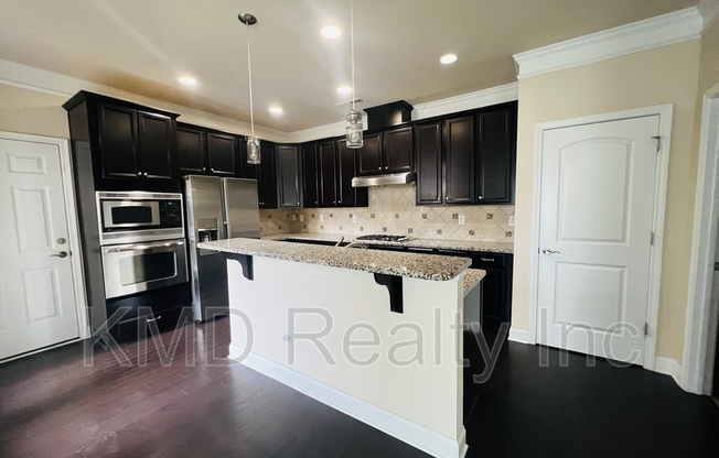2223 EVERSHAM DR NW