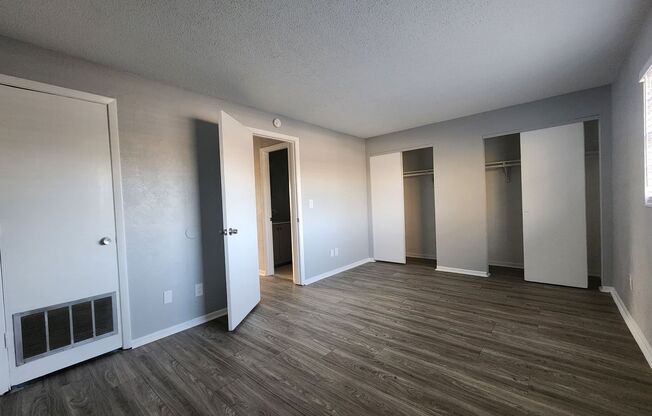 ** UNDER NEW MANAGEMENT **  1 Bedroom 1 Bath Apartment