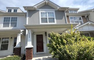 Townhouse in Nashboro Village!