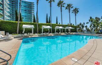 1 bed, 1.5 baths, 997 sqft, $4,450, Unit 610