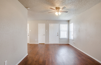 2 beds, 1 bath, $1,050