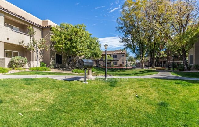 2 beds, 2 baths, 1,010 sqft, $1,600, Unit 1046