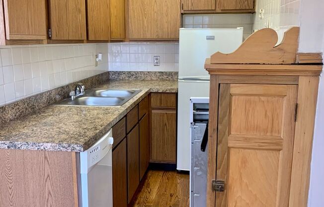 Studio, 1 bath, 300 sqft, $1,495, Unit 644-408