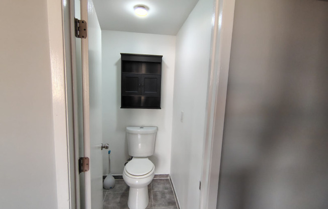 3338 W PERSHING RD