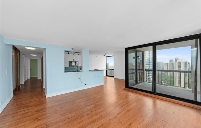 1122 N CLARK ST