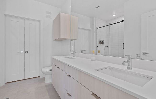 2 beds, 2 baths, 1,001 sqft, $1,675, Unit 218