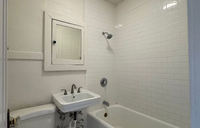 1 bed, 1 bath, 500 sqft, $1,745, Unit 210