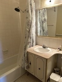 1 bed, 1.5 baths, 1,224 sqft, $3,300, Unit 15C