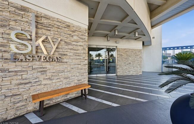 2-Bed 2-Bath Las Vegas Strip High-rise Condo!