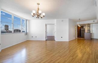 905 Brickell Bay Dr