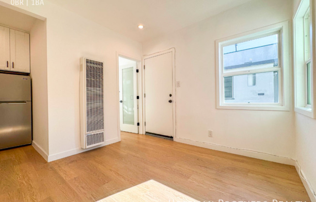 1508 3/4 MAPLE ST