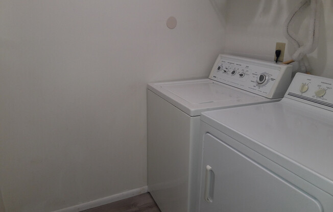 2 beds, 2 baths, $1,800