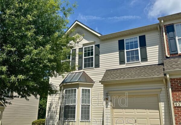 6361 STOCKBRIDGE OVERLOOK CT