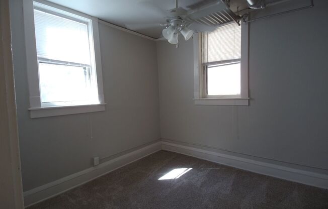 2 beds, 1 bath, 665 sqft, $1,200, Unit 3059 N Maryland Ave S, Milwaukee, WI 53211