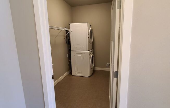 1 bed, 1 bath, $1,150, Unit 108