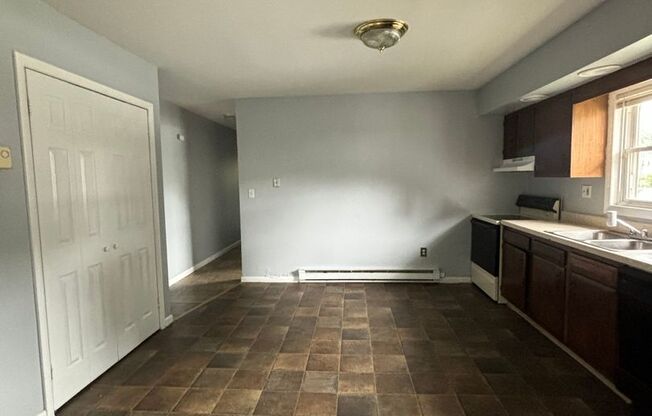 2 beds, 1 bath, $1,450