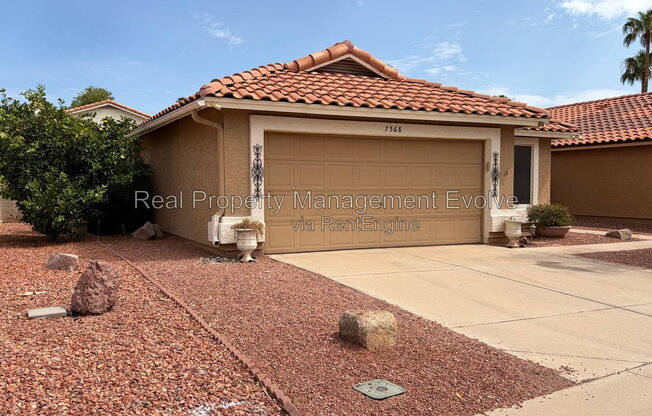 7568 W KERRY LN