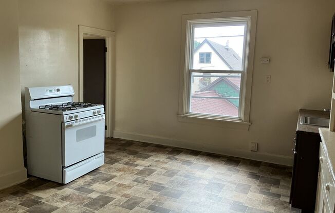 769-771 W Windlake Ave.