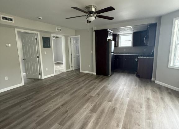 2 beds, 1 bath, $1,700