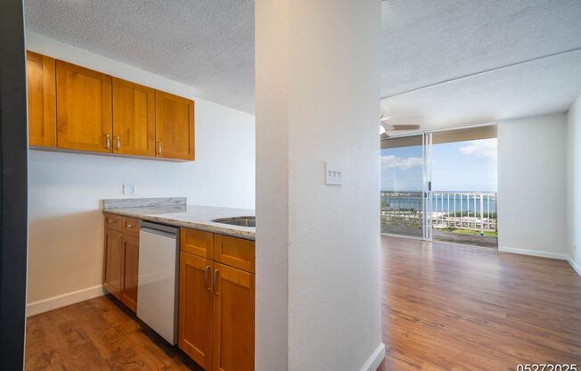 $2,350 / 1br - 552ft2 - Modern Comfort & Convenience 1BR/1BA/1PKG unit in Lele Pono Condo (Aiea)