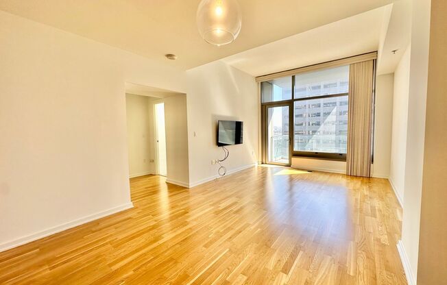 1 bed, 1 bath, $4,200