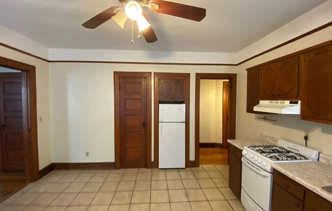 1 bed, 1 bath, $1,995