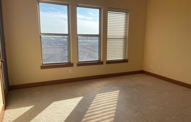 2 beds, 2.5 baths, $2,900, Unit # 401