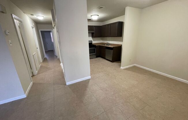 2 BED 1 BATH 1ST FLOOR APARTMENT