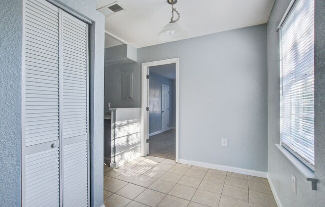 1 bed, 1 bath, 613 sqft, $850, Unit F2