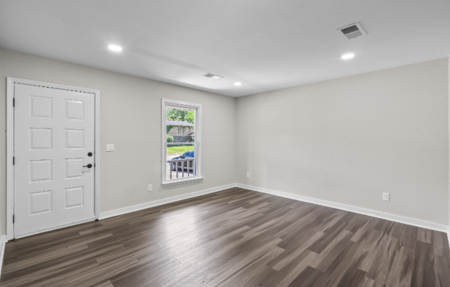 103 ROBERTA DR