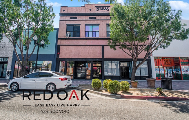 233 S MARKET