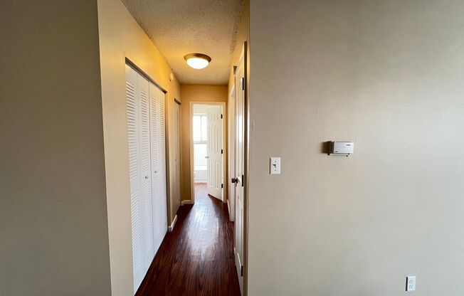 1 bed, 1 bath, 750 sqft, $835, Unit 62