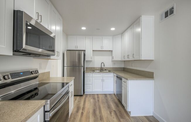 2 beds, 1.5 baths, 930 sqft, $2,695, Unit #20 - 2X1.5 930 SQ FT