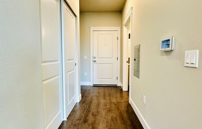 Studio, 1 bath, 346 sqft, $1,350, Unit 417-214
