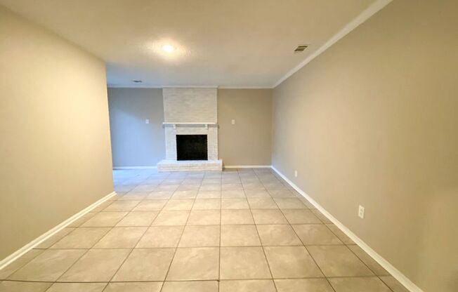 3 beds, 2 baths, $1,495