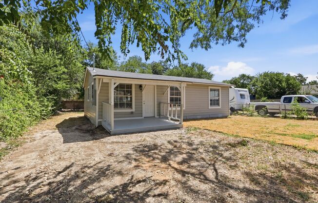 Fully Remodeled Gem Near Universities & Downtown!