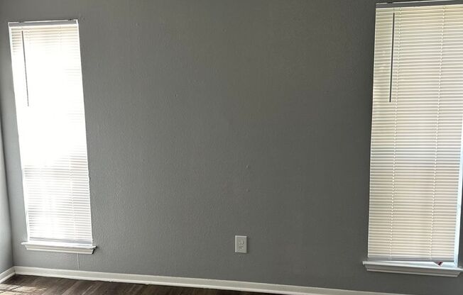 1 bed, 1 bath, 470 sqft, $745, Unit 612