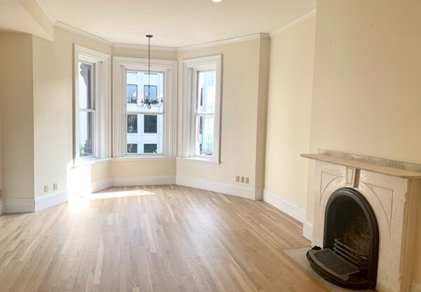119 NEWBURY ST