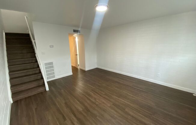 2 beds, 1.5 baths, 980 sqft, $1,350, Unit 6802-6