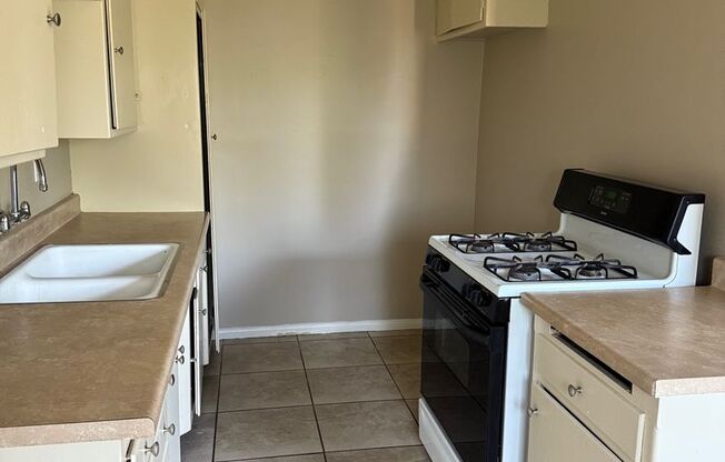 1080 Hoffman Ave