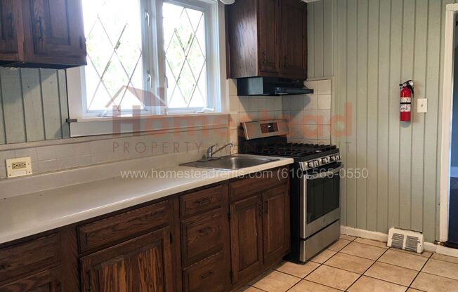 3 beds, 1 bath, $1,150