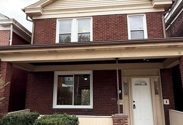 Newly Renovated 3 Bedroom in Arlington- New Kitchen and Bath with HUGE Backyard!!