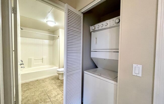 Studio, 1 bath, $1,995