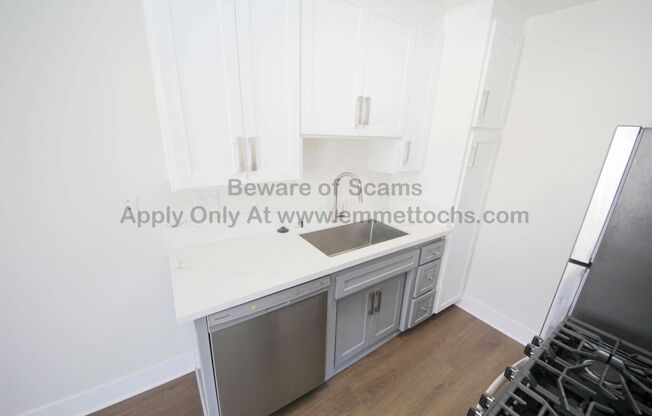 1 bed, 1 bath, $2,295, Unit 33-347