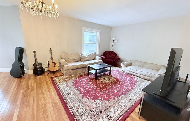 208 RAWSON RD